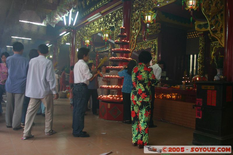 Saigon - Chua Quan Am (Chua On Lang)
Mots-clés: Vietnam HÃ´-Chi-Minh-Ville Ho Chi Minh Pagode Boudhiste personnes