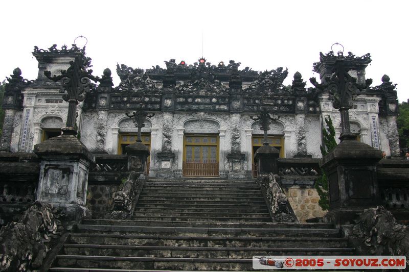 Tomb of Khai Dinh
Mots-clés: Vietnam cimetiere