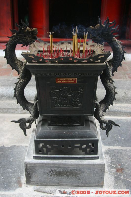 Hanoi - Temple of Literature (Confucius) - Incense
Mots-clés: Vietnam confucius