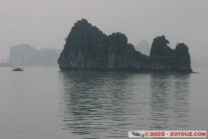 Halong Bay - Dao Ti Top (Titov Island)
Mots-clés: Vietnam patrimoine unesco mer brume