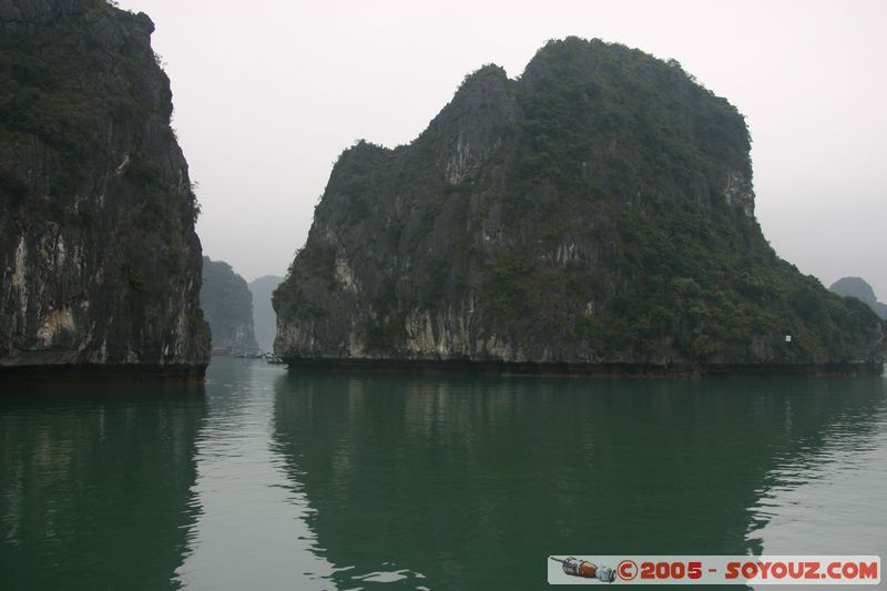 Halong Bay
Mots-clés: Vietnam patrimoine unesco mer brume