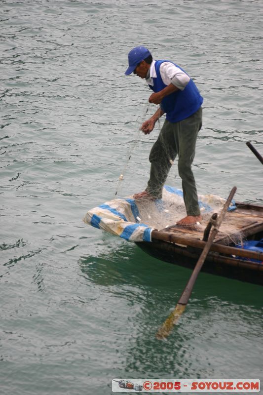 Halong Bay - Fisherman
Mots-clés: Vietnam patrimoine unesco mer bateau pecheur