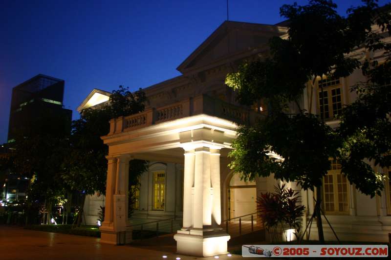 Asian Civilisations Museum
By night
