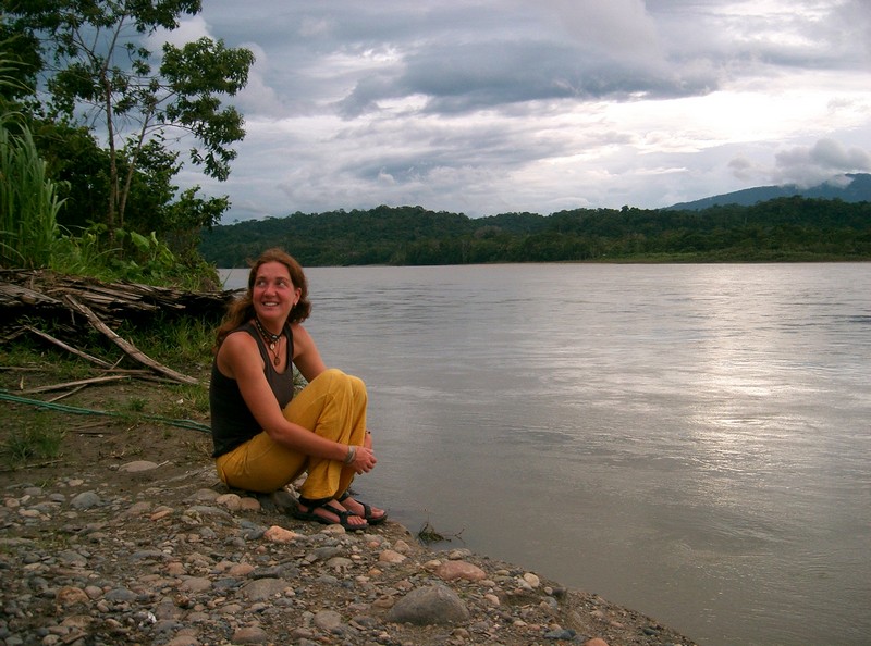 Evy
Une allemande avec qui j'ai voyagé pendant 3 semaines en Equateur. Nous nous étions rencontré lors de la visite du parc de Machalilla et retrouvé par hasard dans le bus pour Cuenca.
Allemande - Tena (Equateur) - Juillet 2004
