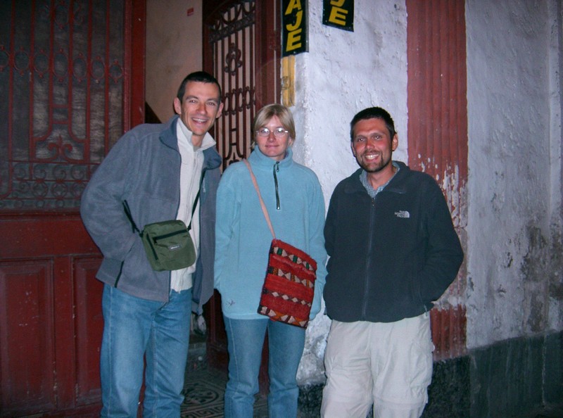 Patrick et Marie-No
J'ai recroisé Patrick et son amie par hasard à Arequipa.
Français - Arequipa (Pérou) - Aout 2004
