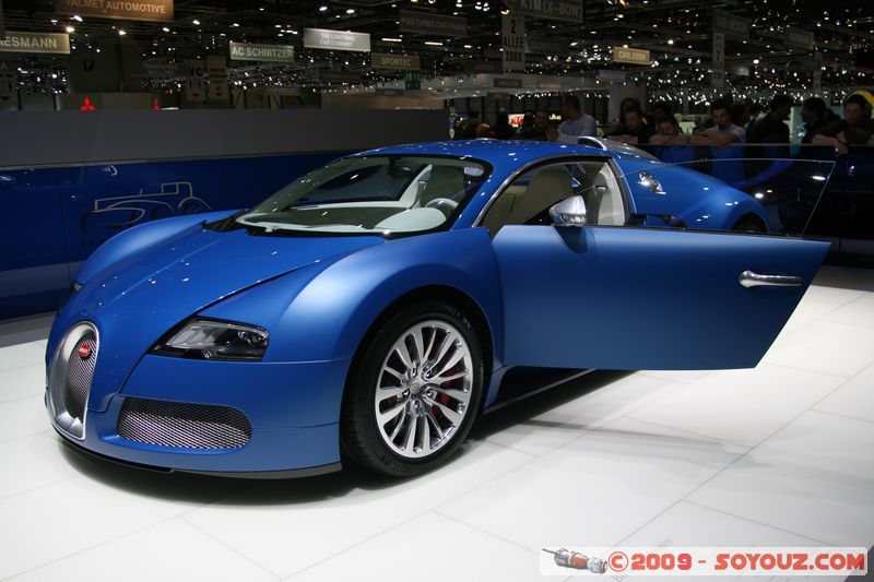 Salon Auto de Geneve 2009 - Bugatti Veyron Bleu Centenaire
Mots-clés: voiture Bugatti vehicule