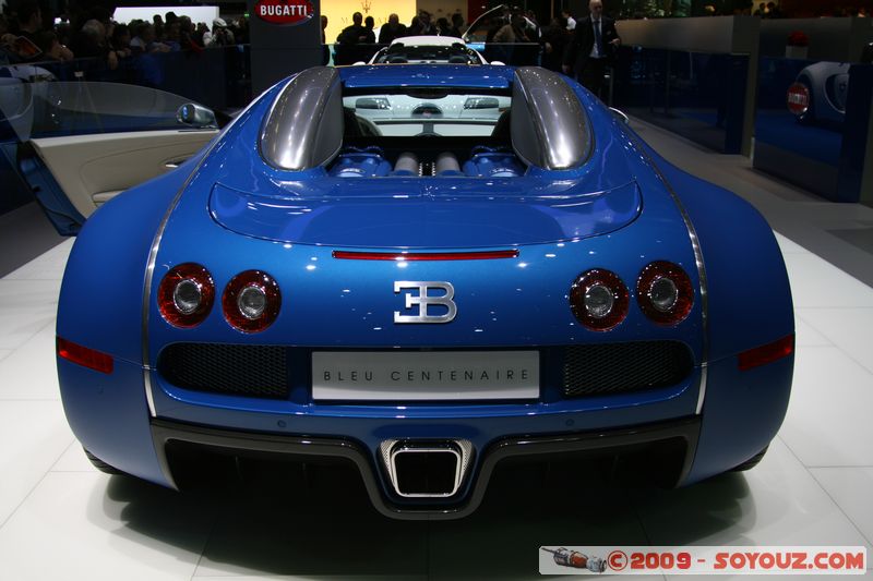 Salon Auto de Geneve 2009 - Bugatti Veyron Bleu Centenaire
Mots-clés: voiture Bugatti vehicule