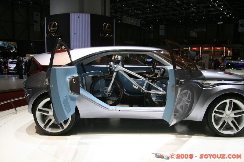 Salon Auto de Geneve 2009 - Dacia Duster Concept
Mots-clés: voiture Renault vehicule