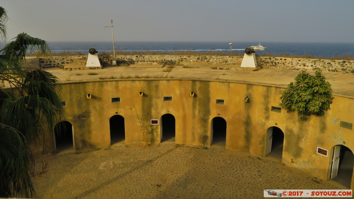 Ile de Gorée - Fort d'Estrées
Mots-clés: geo:lat=14.67061091 geo:lon=-17.39955962 geotagged Gorée Region Dakar SEN Senegal Ile de Gorée patrimoine unesco Fort d'Estrées Fort Hdr