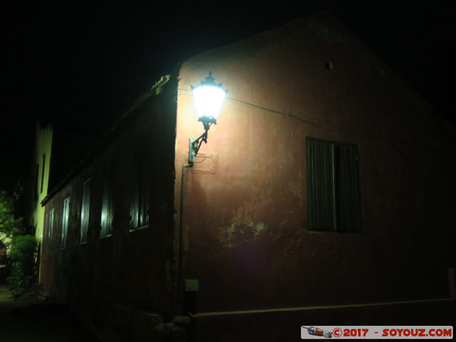 Ile de Gorée by Night
Mots-clés: geo:lat=14.66672392 geo:lon=-17.39777327 geotagged Gorée Region Dakar SEN Senegal Ile de Gorée patrimoine unesco Nuit