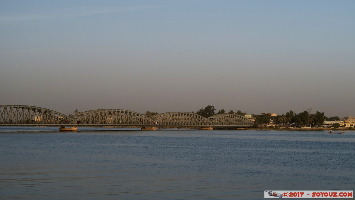Saint-Louis - Pont Faidherbe
Mots-clés: geo:lat=16.02401770 geo:lon=-16.50370449 geotagged Region Saint-Louis SEN Senegal Sud Saint-Louis patrimoine unesco Pont Faidherbe Pont Riviere