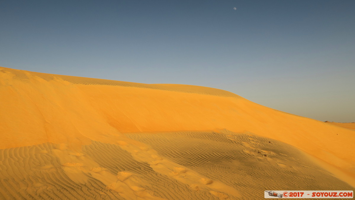 Desert de Lompoul
Mots-clés: geo:lat=15.45998811 geo:lon=-16.69119358 geotagged SEN Senegal Thiès Tioukougne Peul Désert de Lompoul Desert Lune