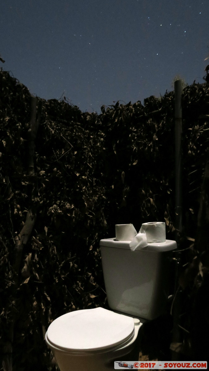 Desert de Lompoul by Night - Camp - Toilettes sous les etoiles
Mots-clés: geo:lat=15.45418693 geo:lon=-16.68649703 geotagged Mbèss Region Louga SEN Senegal Désert de Lompoul Desert Nuit Etoiles