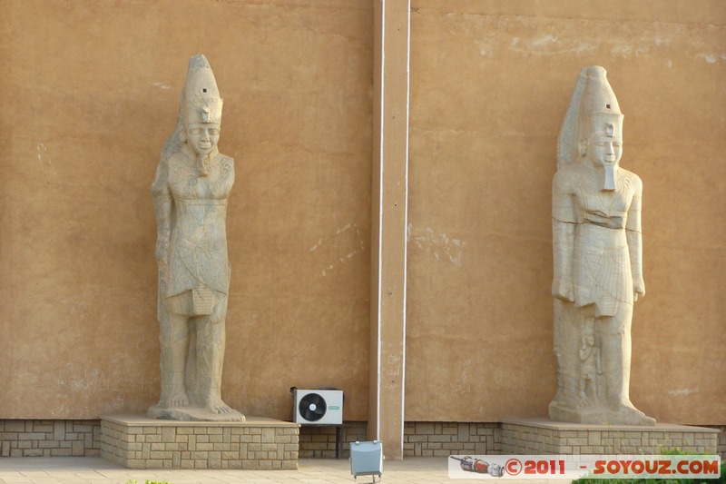 Khartoum - National Museum
Mots-clés: Al KharÅ£Å«m geo:lat=15.60649907 geo:lon=32.50816941 geotagged SDN Soudan TÅ«t Ruines egyptiennes Egypte