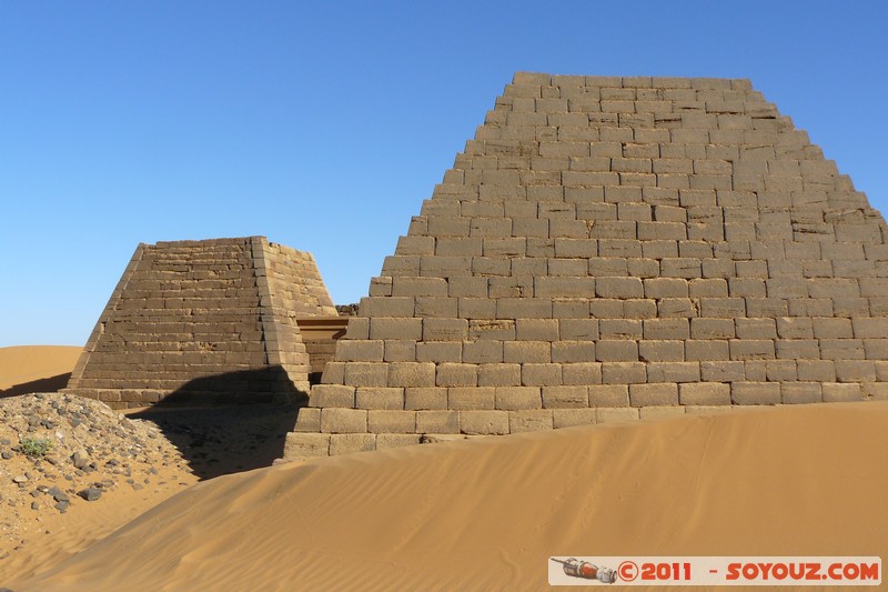 Meroe Pyramids - Northern Cemetery
Mots-clés: geo:lat=16.93741239 geo:lon=33.74858916 geotagged Hillat ed Darqab Nahr an NÄ«l SDN Soudan Ruines Egypte patrimoine unesco Desert