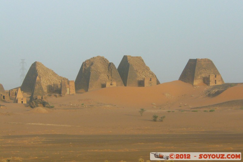 Sunrise on Meroe pyramids
Mots-clés: geo:lat=16.93326519 geo:lon=33.75544167 geotagged Hillat ed Darqab Nahr an NÄ«l Soudan Egypte Ruines egyptiennes patrimoine unesco
