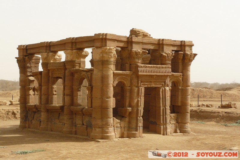 Naqa - Temple of Apedemak - the Roman kiosk
Mots-clés: geo:lat=16.26875816 geo:lon=33.27292621 geotagged Soudan Naqa Temple of Apedemak the Roman kiosk Ruines egyptiennes patrimoine unesco