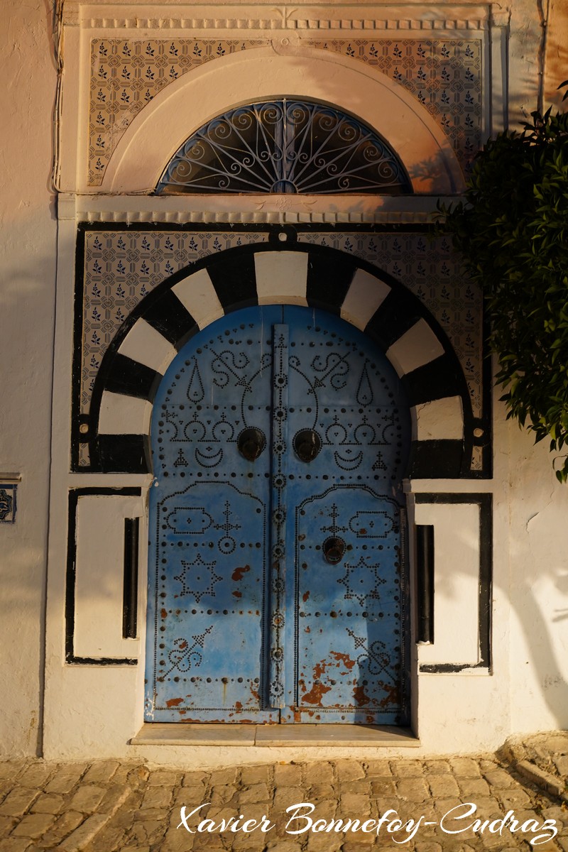 Sidi Bou Saïd by Night
Mots-clés: geo:lat=36.87076778 geo:lon=10.34900576 geotagged Sidi Bou Saïd TUN Tūnis Tunisie Tunis Carthage Porte Nuit