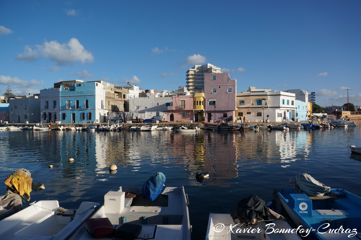 Bizerte - Le Vieux Port
Mots-clés: Banzart geo:lat=37.27795432 geo:lon=9.87490654 geotagged La Ksiba TUN Tunisie Bizerte Le vieux port bateau