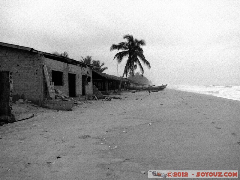 Mondoukou
Mots-clés: plage old camera mer CÃ´te d&#039;Ivoire Mondoukou