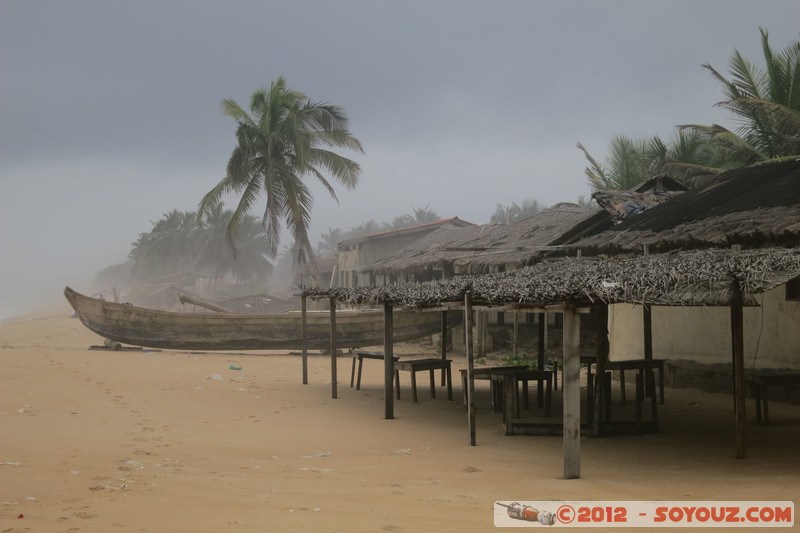 Mondoukou
Mots-clés: plage Palmier CÃ´te d&#039;Ivoire Mondoukou