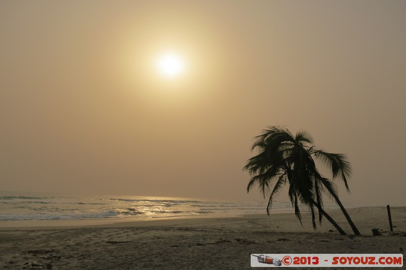 Assinie - Coucher de Soleil
Mots-clés: CIV CÃ´te d&#039;Ivoire Sud-Como plage Palmier mer sunset Ebotiam geo:lat=5.15743220 geo:lon=-3.45833838 geotagged