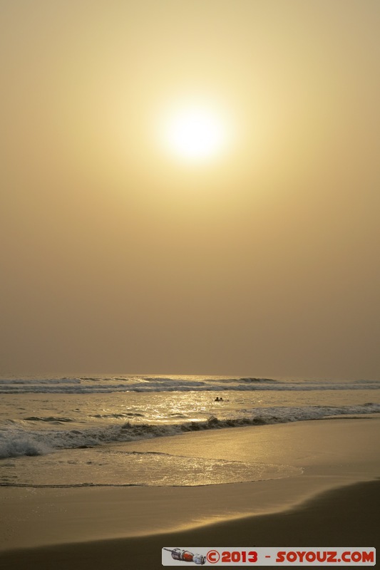Assinie - Coucher de Soleil
Mots-clés: CIV CÃ´te d&#039;Ivoire Sud-Como plage Palmier mer sunset Ebotiam geo:lat=5.15724521 geo:lon=-3.45764101 geotagged