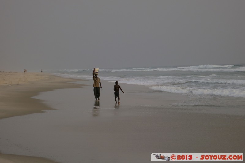 Assinie
Mots-clés: CIV CÃ´te d&#039;Ivoire Sud-Como plage Palmier mer personnes Ebotiam geo:lat=5.15724521 geo:lon=-3.45764101 geotagged