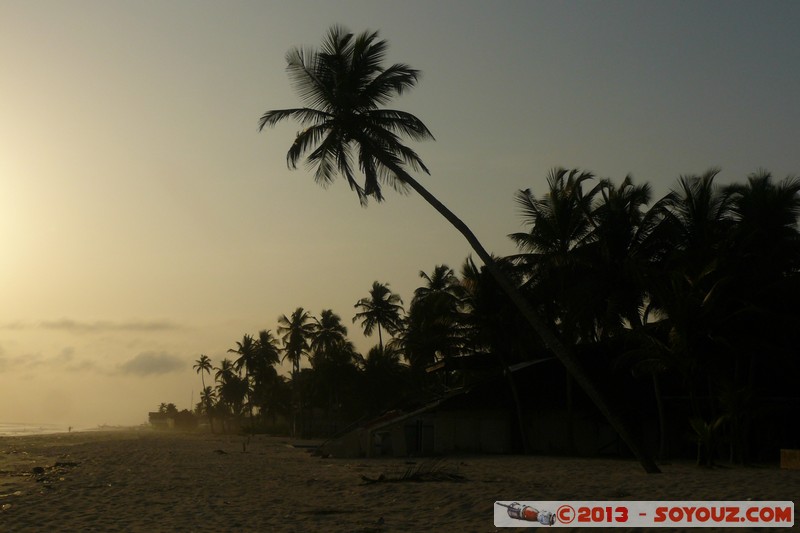 Assinie - Coucher de Soleil
Mots-clés: plage mer sunset Palmier