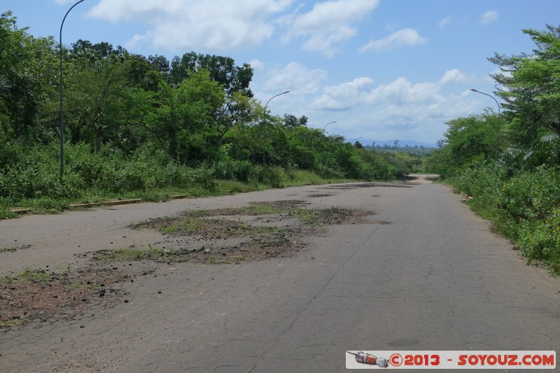 Les rues de Yamoussoukro
Mots-clés: CIV CÃ´te d'Ivoire geo:lat=6.79541276 geo:lon=-5.25394289 geotagged Lacs Nzuessi Yamoussoukro Ruines