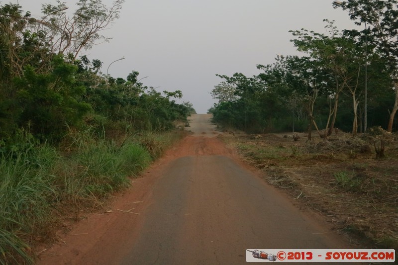 Yamoussoukro - Where the streets have no name
Mots-clés: CIV CÃ´te d'Ivoire Yamoussoukro Ruines
