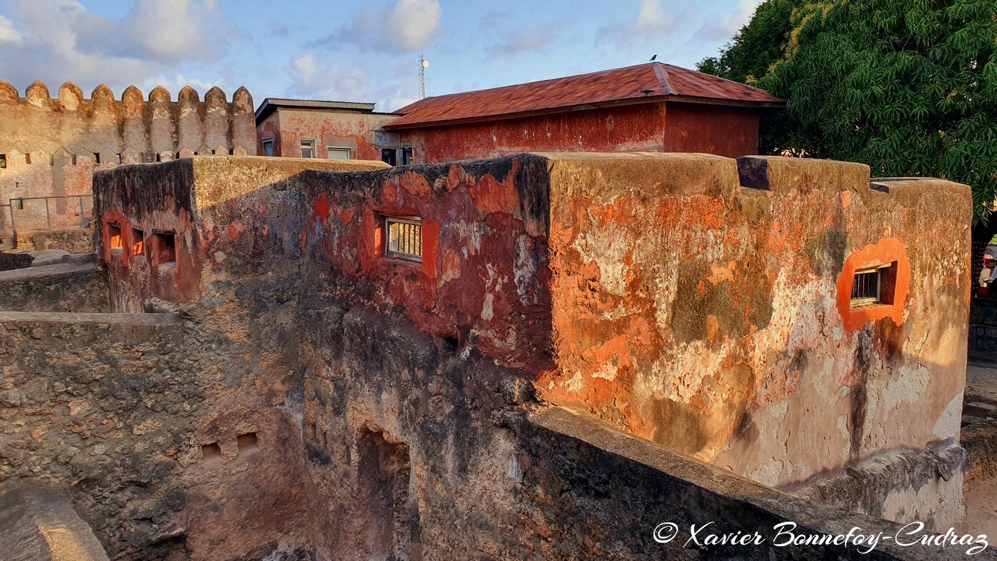 Mombasa - Fort Jesus
Mots-clés: geo:lat=-4.06243601 geo:lon=39.68017618 geotagged KEN Kenya Mombasa Tayari Fort Jesus patrimoine unesco