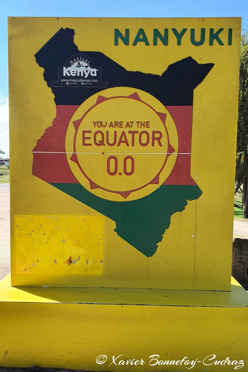 Nanyuki - On the Equator line
Mots-clés: geo:lat=-0.00025742 geo:lon=37.07027506 geotagged KEN Kenya Laikipia Nanyuki Equateur