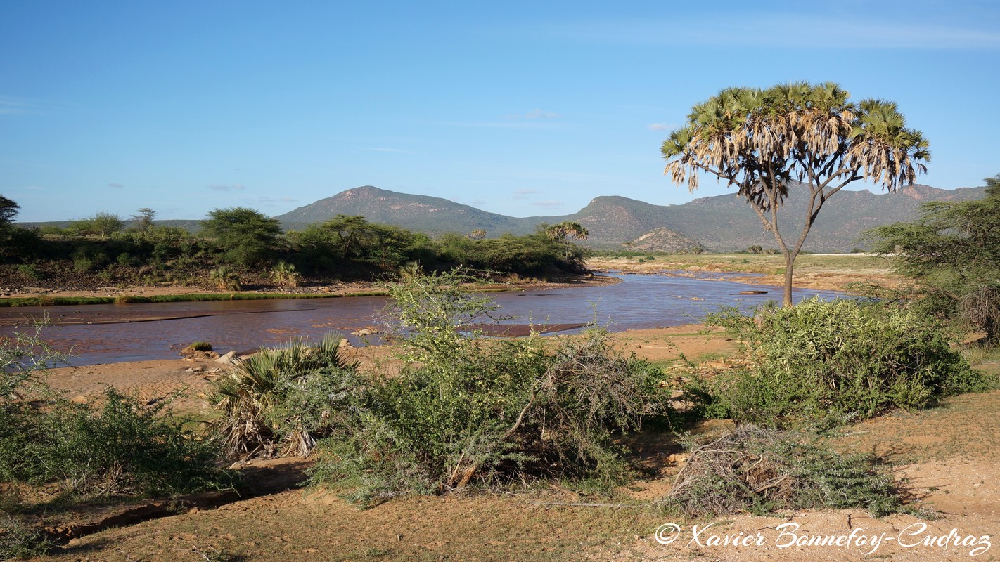 Shaba - Ewaso Ngiro river
Mots-clés: Archers Post geo:lat=0.65186300 geo:lon=37.72768900 geotagged KEN Kenya Samburu Isiolo Shaba National Reserve Ewaso Ngiro river Riviere Montagne