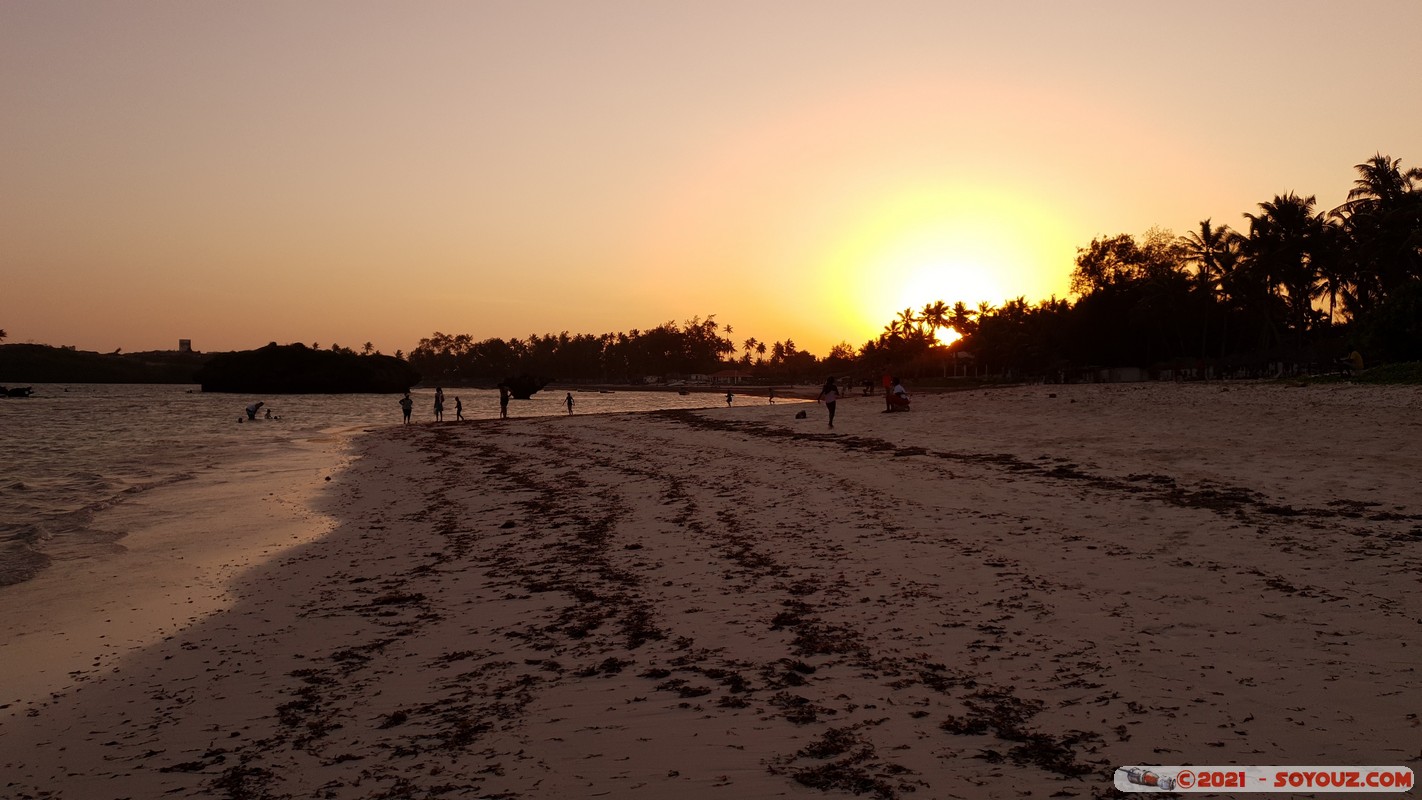 Watamu bay - Sunset
Mots-clés: plage Mer sunset KEN Kenya Kilifi Watamu
