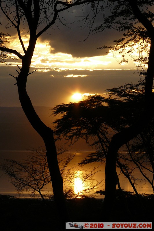 Lake Nakuru National Park - Sunset from Sarova Lion Hill Game Lodge
Mots-clés: sunset Lac