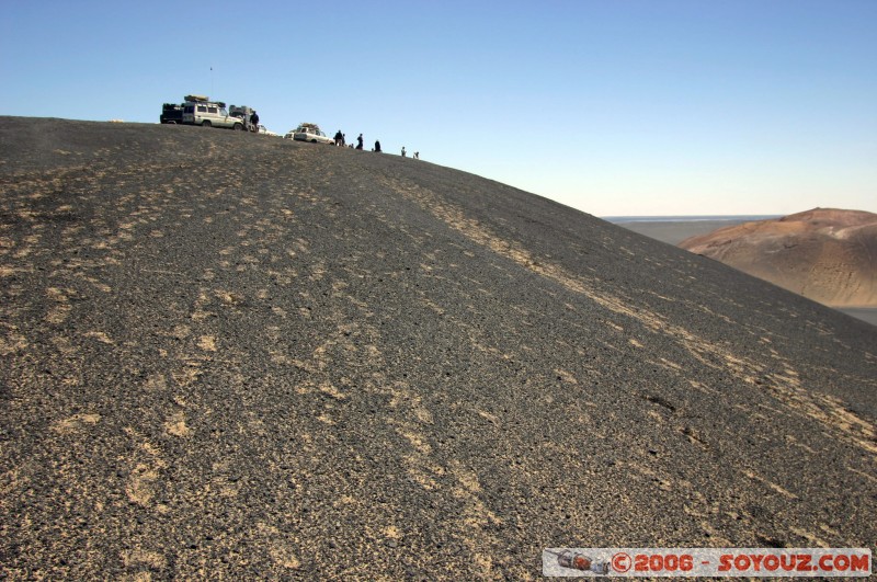 Sommet
Mots-clés: Waw al-Namus volcan volcano desert