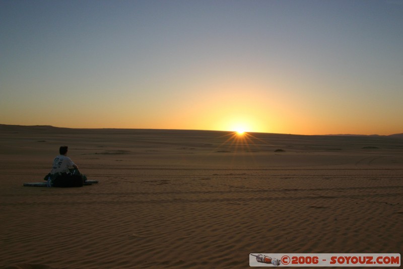 Eveil
Mots-clés: desert dune sand sable