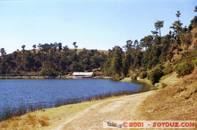 Lac Andraikiba
