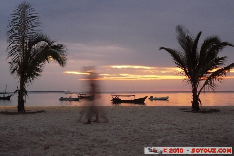 Zanzibar - Kendwa - Sunset
Mots-clés: plage mer sunset