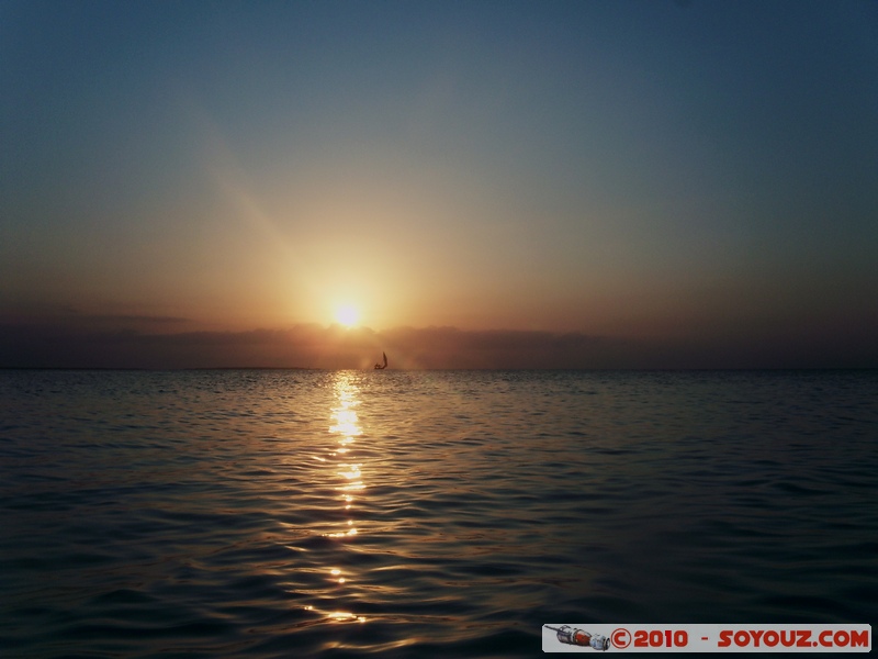 Zanzibar - Kendwa - Sunset
Mots-clés: sunset mer
