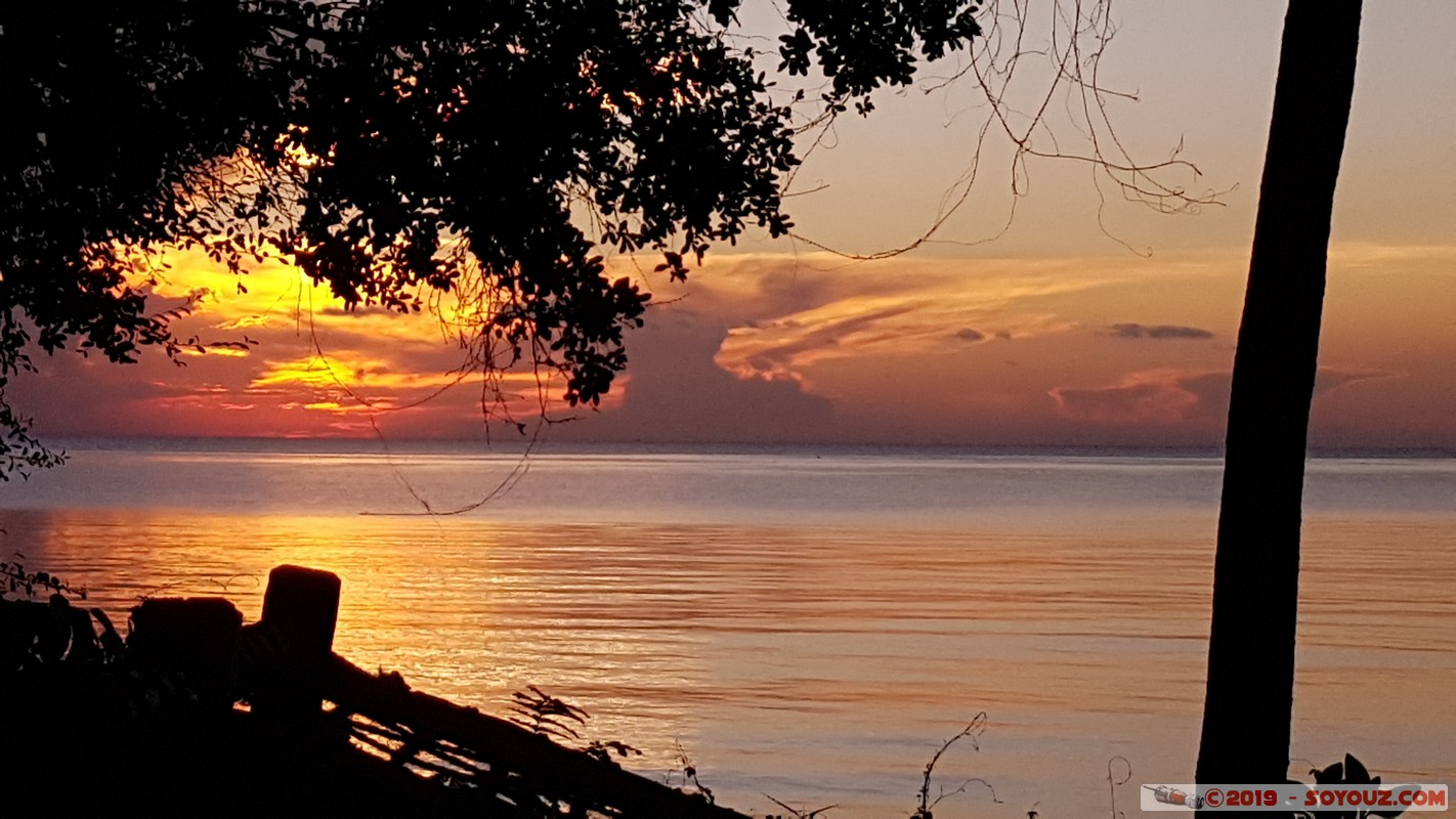 Zanzibar - Dimbani - Sunset
Mots-clés: Dimbani Tanzanie TZA Zanzibar Central/South Zanzibar Karamba Resort Mer sunset Lumiere