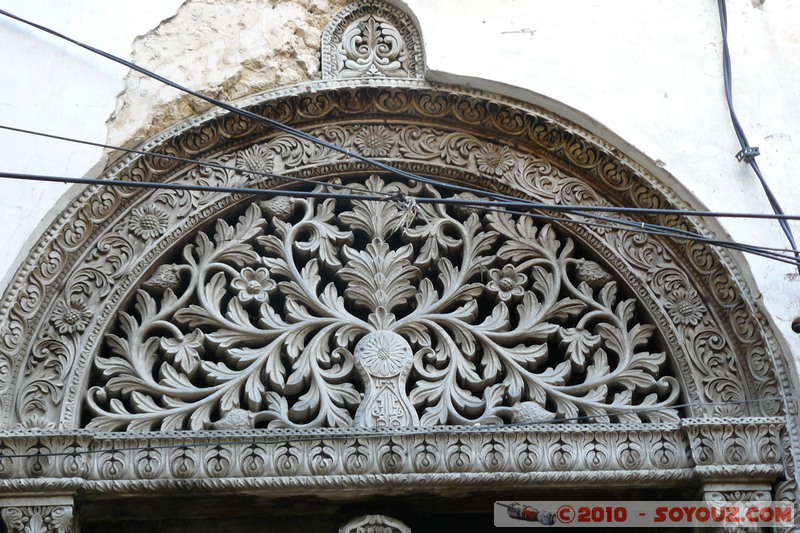 Zanzibar - Stone Town - Carved door
Mots-clés: patrimoine unesco sculpture