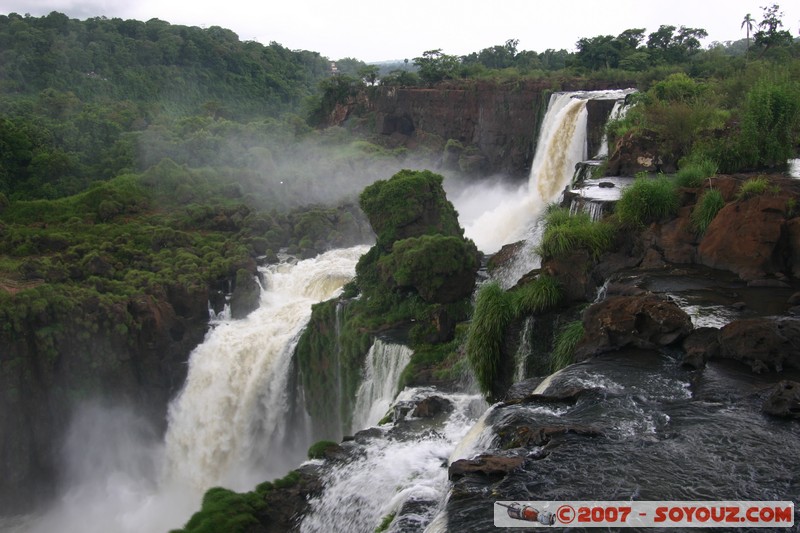 Cataratas del Iguazu - Salto Bernabé Mendez
Mots-clés: cascade