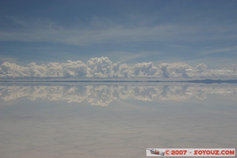 Salar de Uyuni- reflets sur le Salar pendant la saison des pluies
