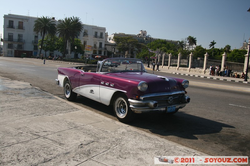 La Havane - Av del Puerto - Buick
Mots-clés: Altstadt Ciudad de La Habana CUB Cuba geo:lat=23.14167220 geo:lon=-82.34905493 geotagged voiture maquina Buick