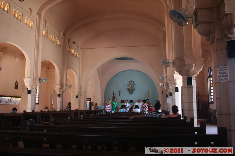 Camaguey - Nuestra Senora de la Caridad
Mots-clés: CamagÃ¼ey CUB Cuba geo:lat=21.37079946 geo:lon=-77.90836194 geotagged La Moncloa Eglise