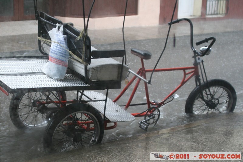 Camaguey - Triciclo durante la tormenta
Mots-clés: CUB Cuba geo:lat=21.38759060 geo:lon=-77.91507266 geotagged velo