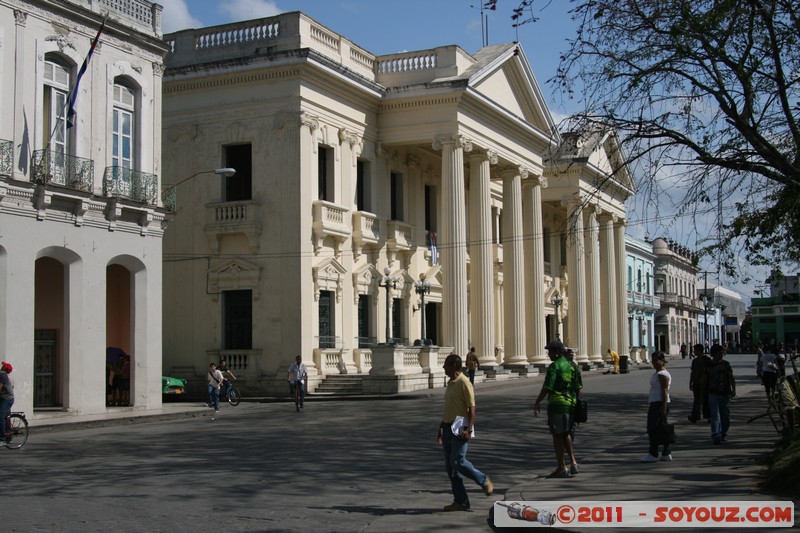 Santa Clara - Parque Vidal - Biblioteca Marti
Mots-clés: CUB Cuba geo:lat=22.40719541 geo:lon=-79.96495181 geotagged Santa Clara Villa Clara