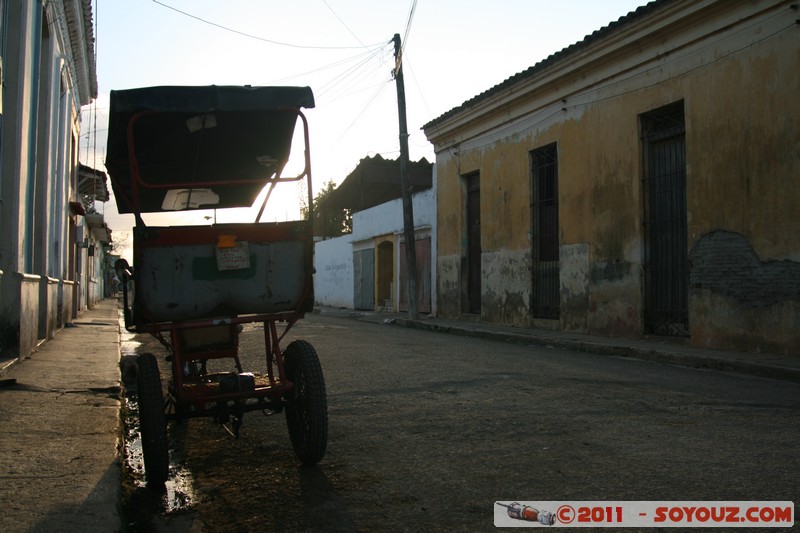 Remedios - Triciclo
Mots-clés: CUB Cuba geo:lat=22.49732822 geo:lon=-79.54630304 geotagged Remedios Villa Clara velo sunset